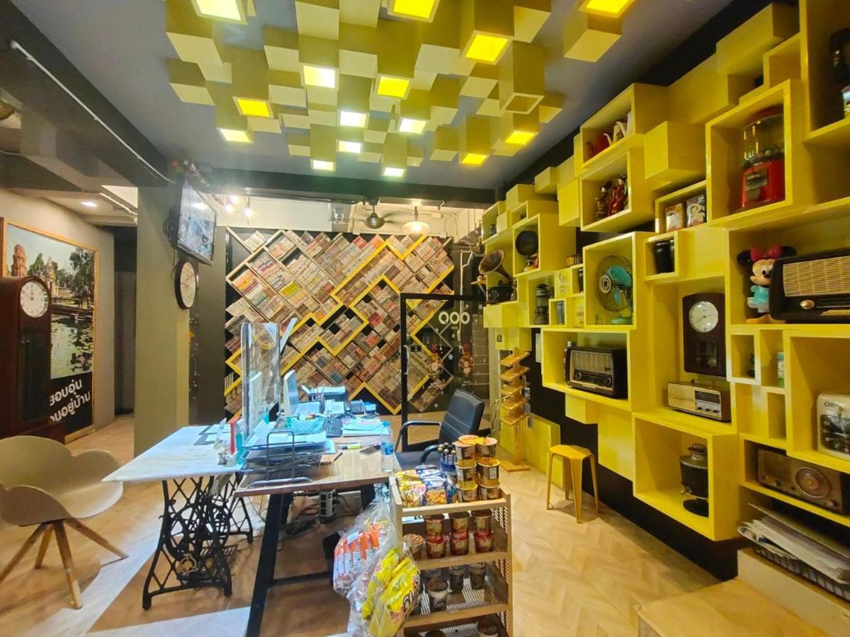 Qoo Hotel Buriram Bagian luar foto